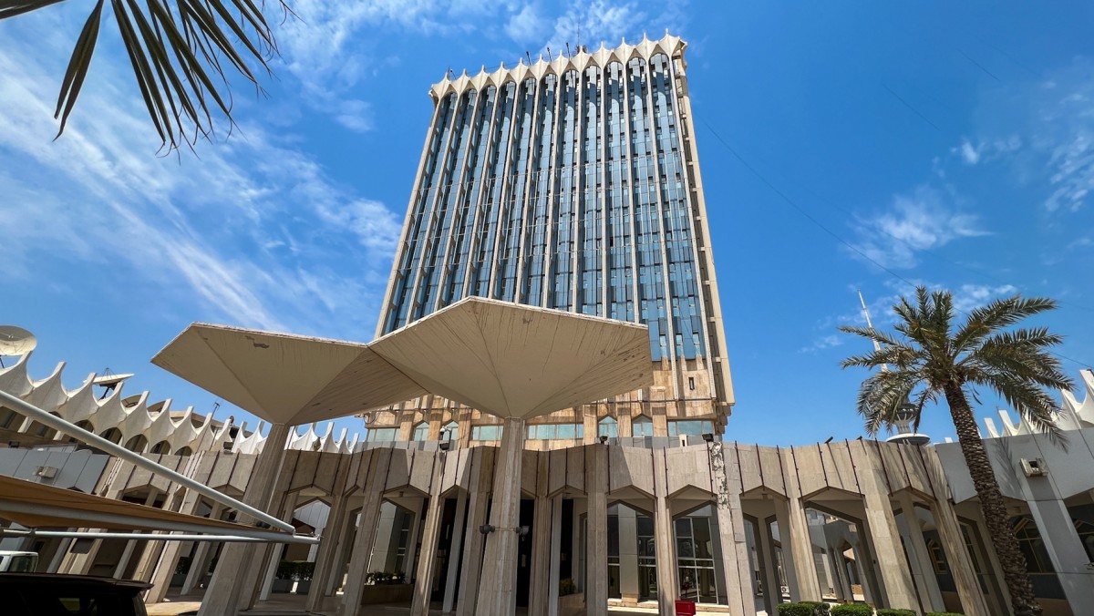 الإعلام لـ'موظفيها': وقف النقل والندب مستمر خلال أبريل المقبل