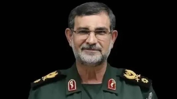 الحرس الثوري الإيراني يؤكد مقتل قائد البحرية