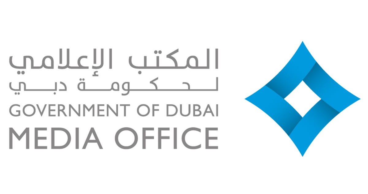 مكتب دبي الإعلامي: 4 إصابات طفيفة وأضرار مادية جراء سقوط شظايا على منازل سكنية