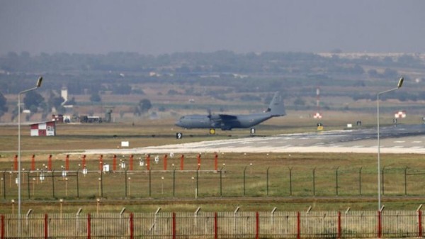 تركيا تنفي استخدام قاذفات أميركية لقاعدة إنجرليك الجوية 