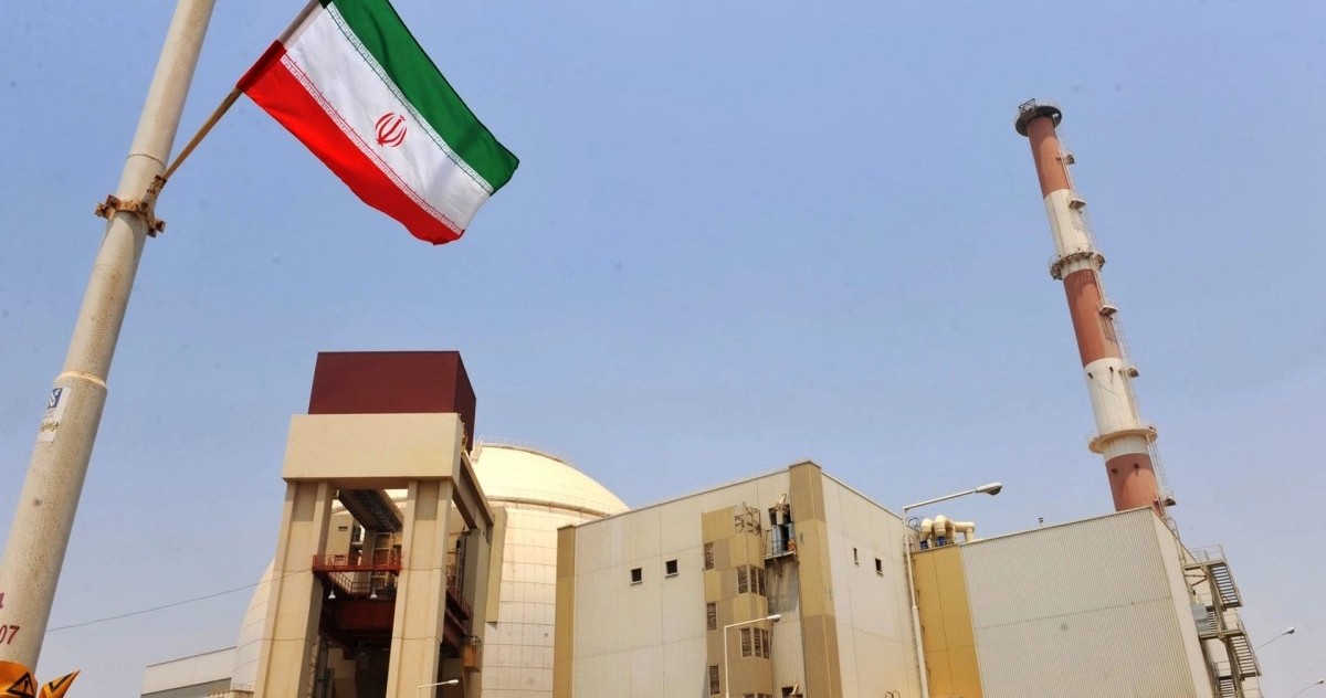 روسيا تعلن إجلاء 198 موظفاً من محطة بوشهر النووية الإيرانية