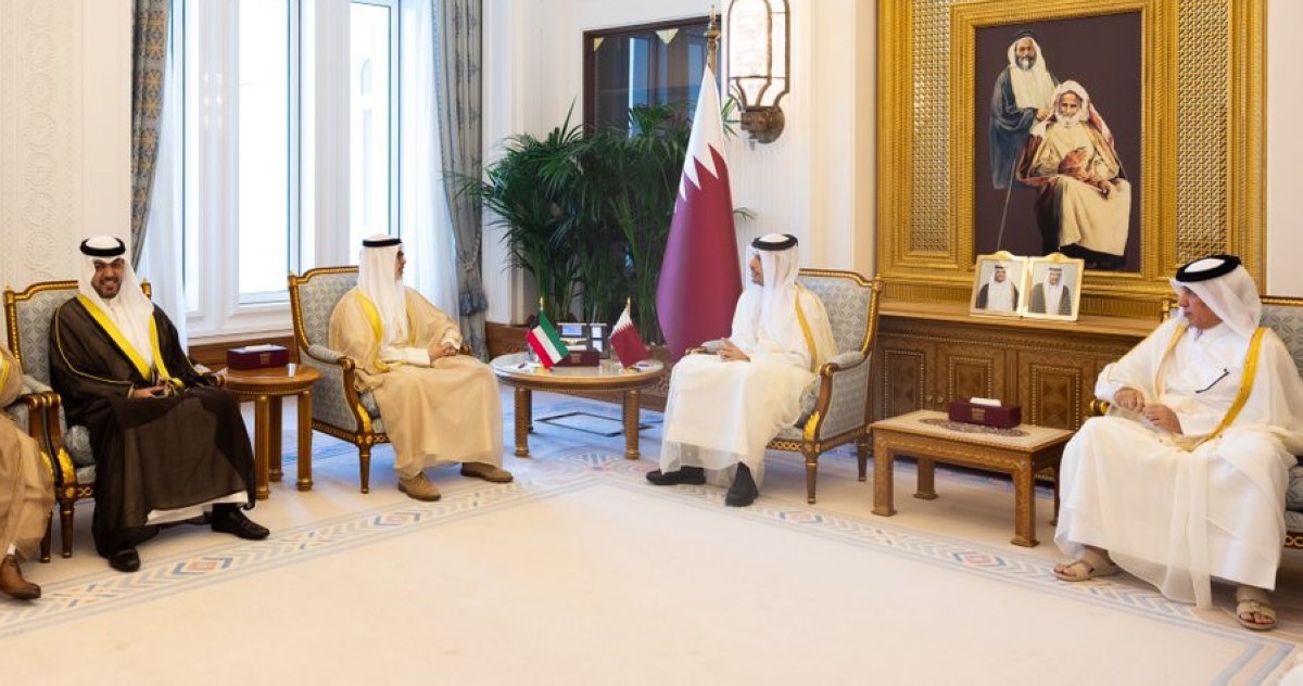 أمير قطر يبحث مع وزير الخارجية تطورات الأحداث في المنطقة