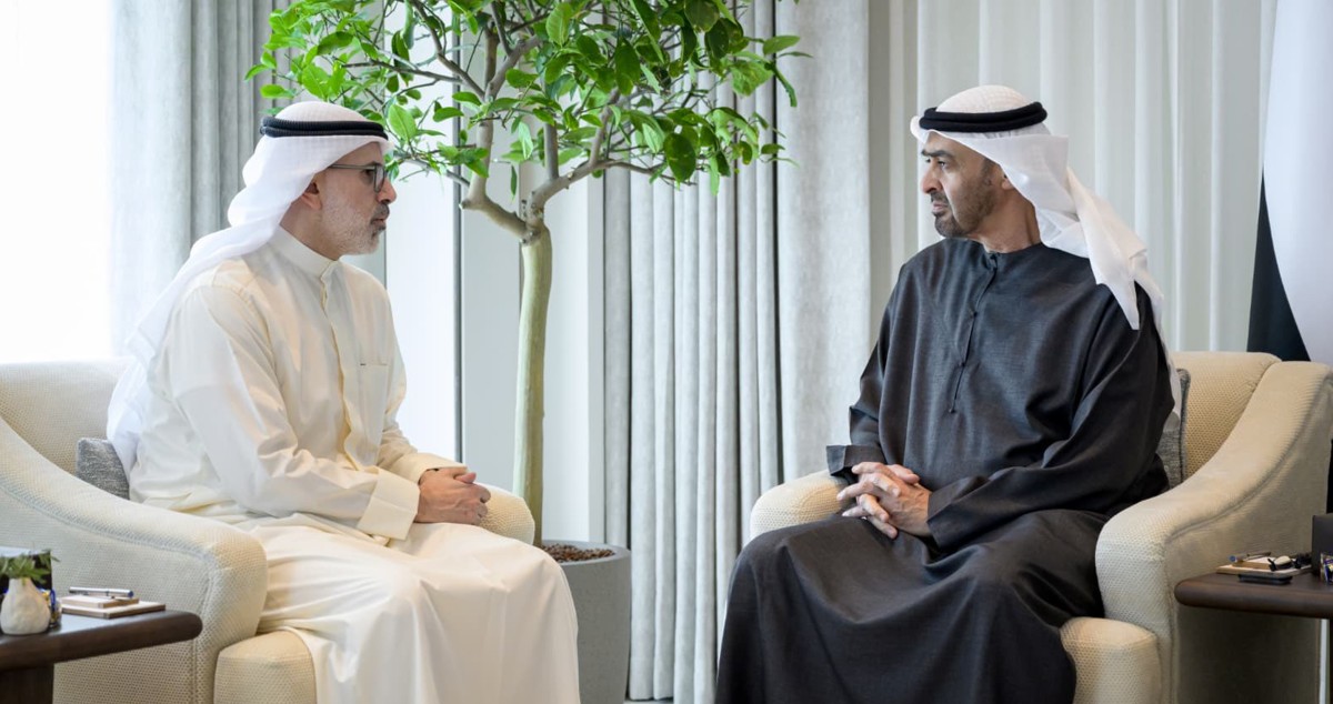 رئيس الإمارات يبحث مع وزير الخارجية التصعيد العسكري المتزايد نتيجةً للعدوان الإيراني الآثم على دول المنطقة