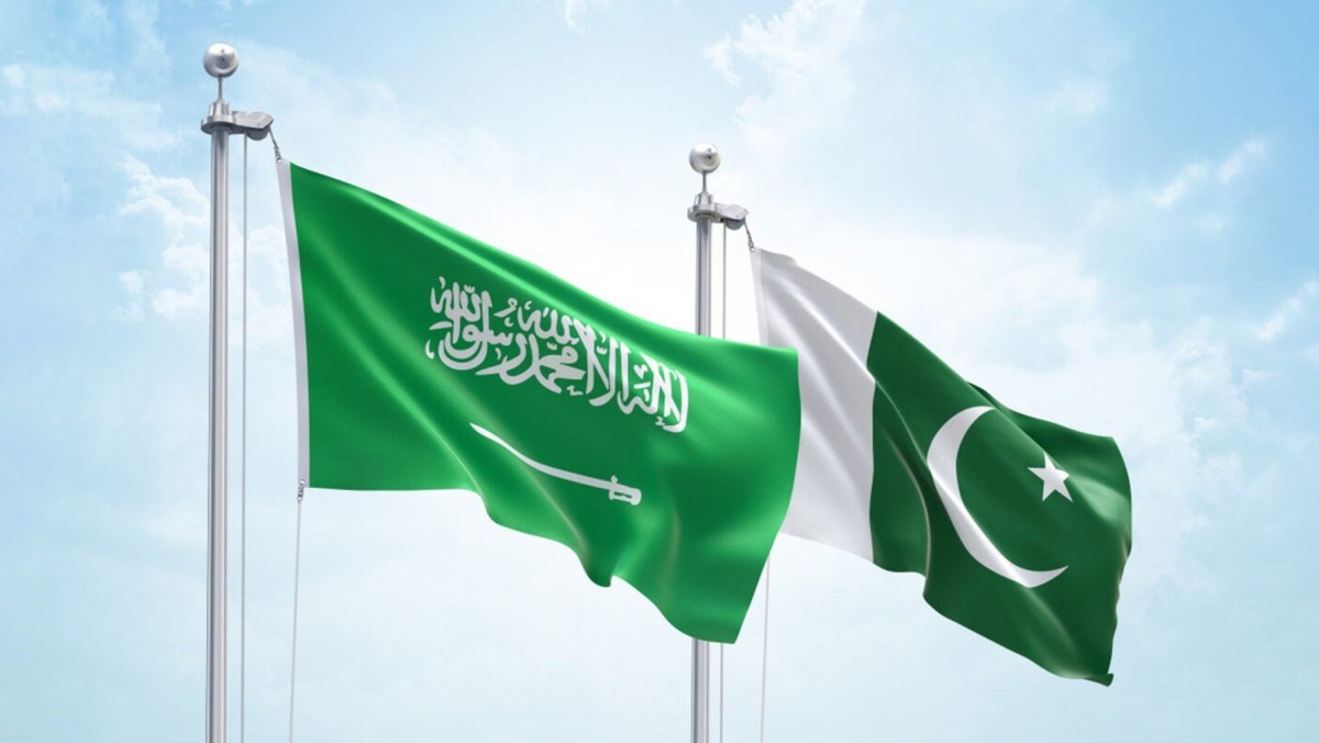مسؤول باكستاني: سنصطف مع السعودية في حال تصاعد النزاع بالمنطقة