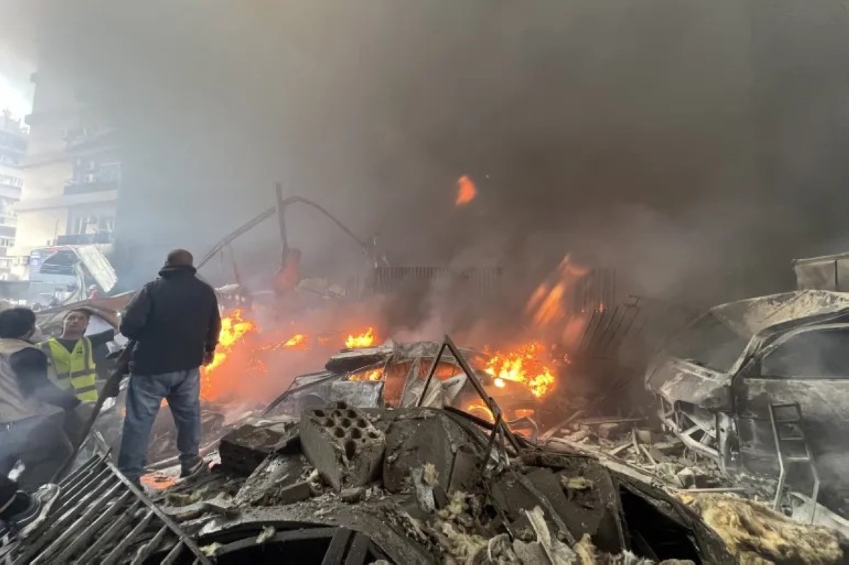 مئات القتلى والجرحى جراء الغارات الإسرائيلية على مختلف أنحاء لبنان