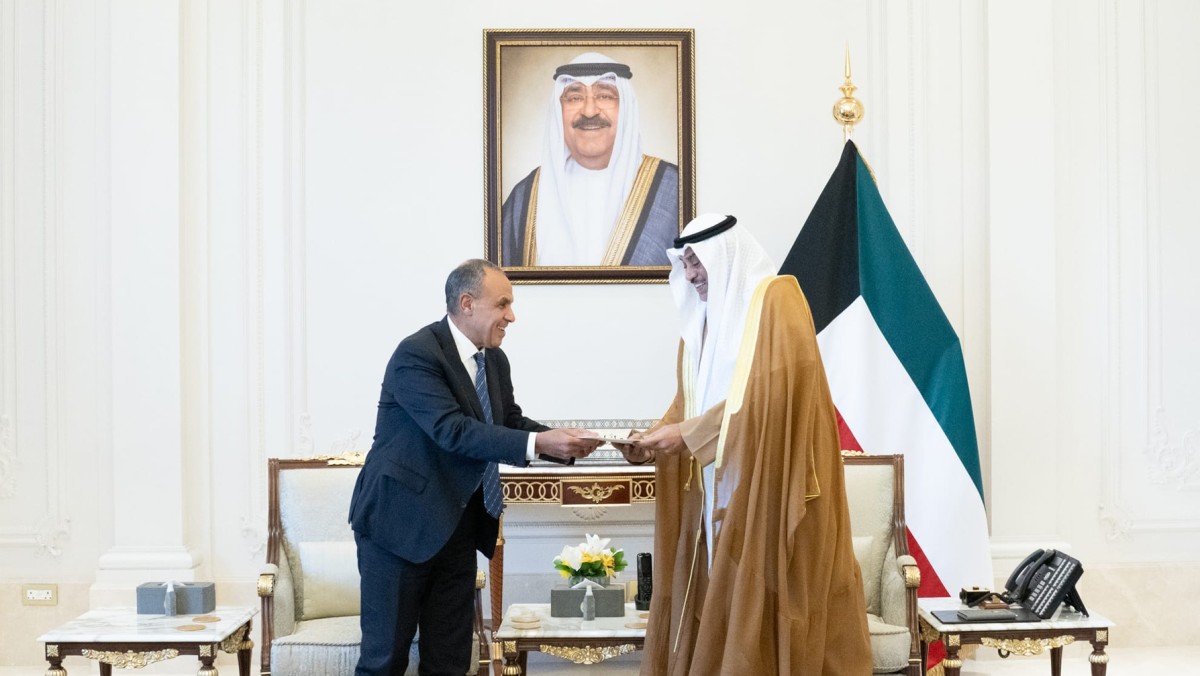 سمو ولي العهد يتسلم رسالة خطية موجهة إلى سمو الأمير من الرئيس المصري