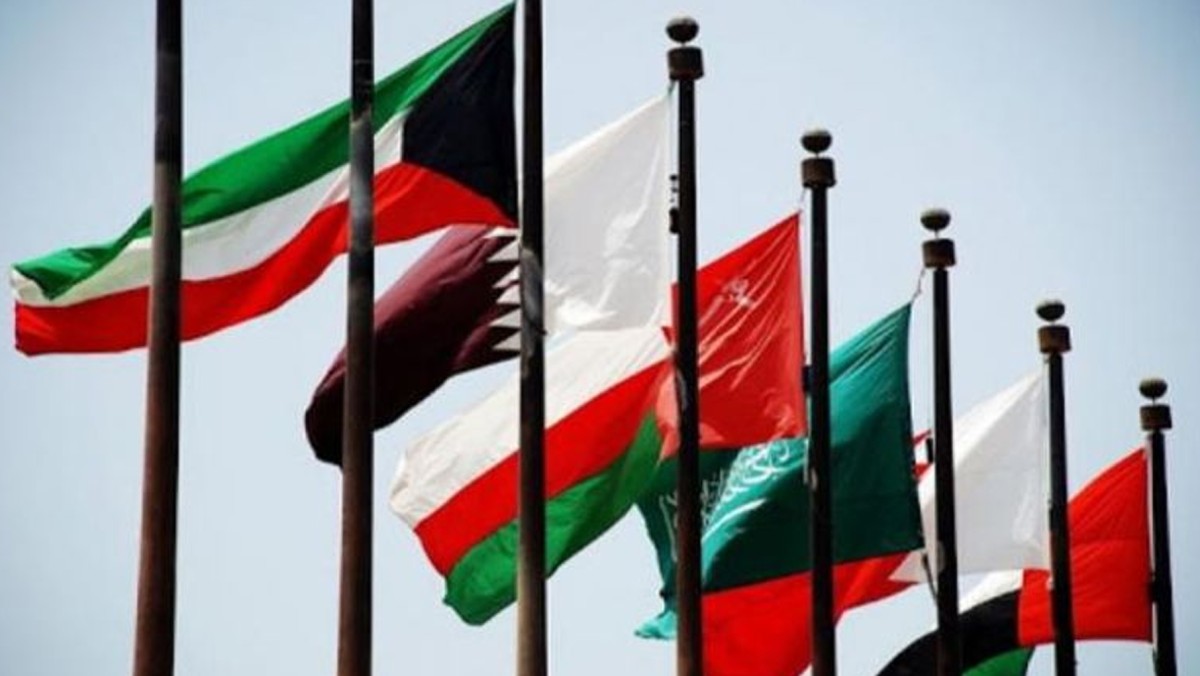 دول الخليج ترحب بوقف النار وتدعو لاتفاق يعالج زعزعة الاستقرار في المنطقة