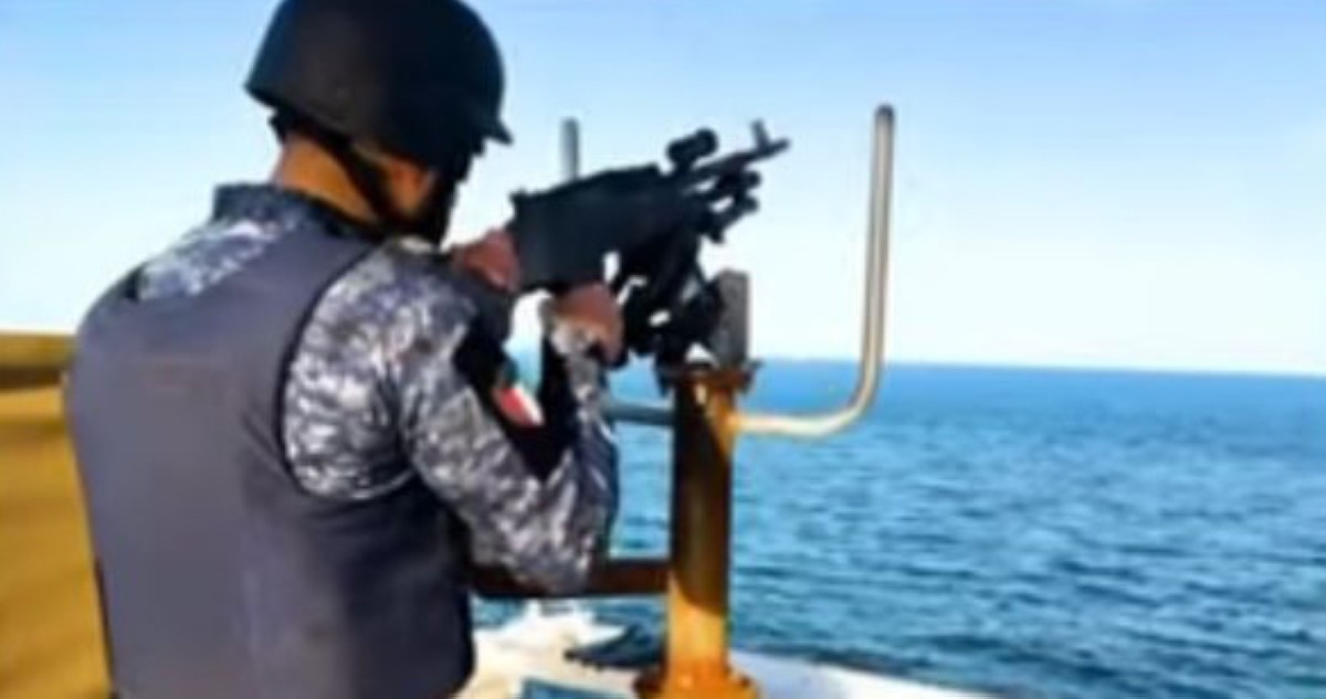 المنصوري: جاهزية خفر السواحل لتأمين المياه الإقليمية