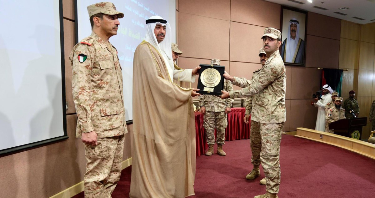 كلية علي الصباح العسكرية تحتفل بتخريج الدفعة 24 من الطلبة الضباط الجامعيين