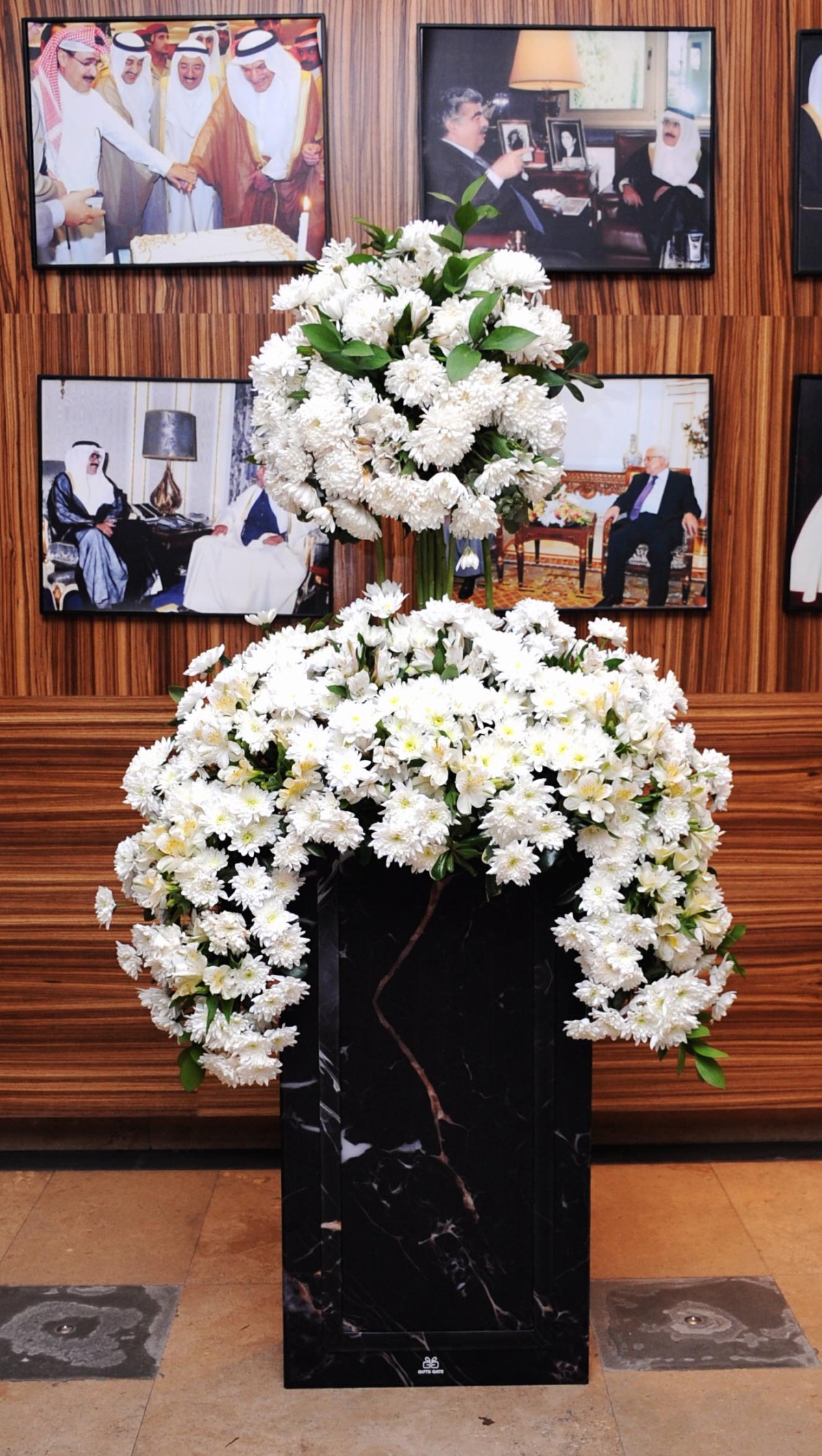 سيلٌ من برقيات التهاني تلقاها رئيس التحرير في ذكرى تأسيس الجريدة