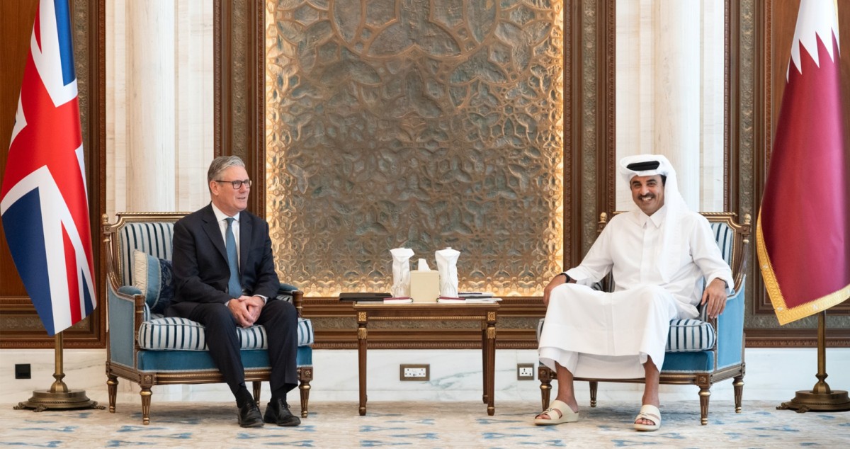 أمير قطر ورئيس الوزراء البريطاني يبحثان تطورات الأوضاع الإقليمية والدولية 