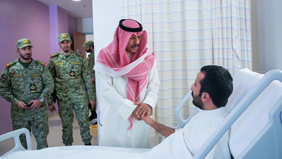 نائب رئيس الحرس الوطني يطمئن على #039;مصابي 