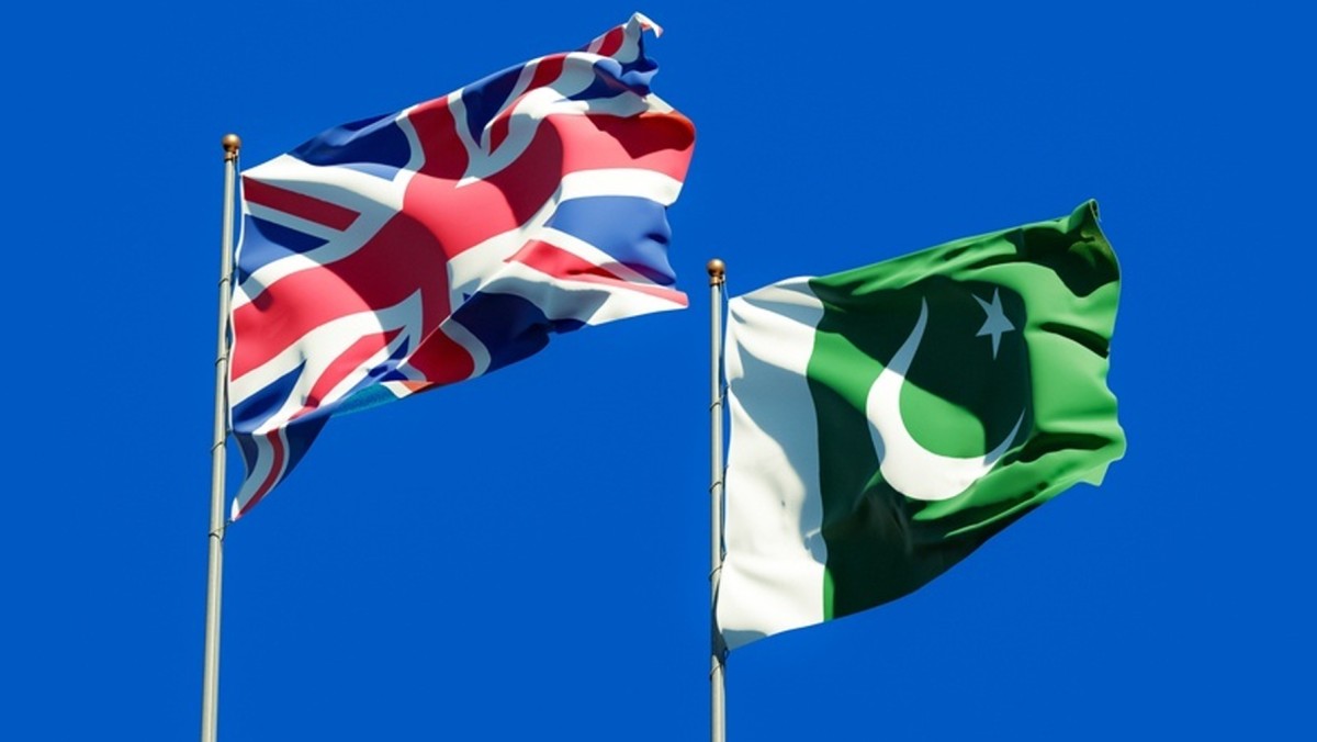 باكستان وبريطانيا: ضرورة استمرار وقف إطلاق النار بين الولايات المتحدة وإيران