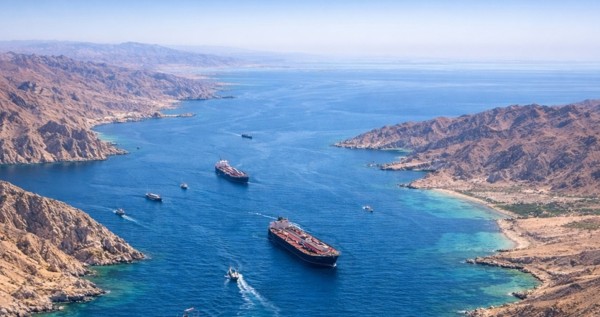 بريطانيا تستضيف الأسبوع المقبل اجتماعاً دولياً لبحث فتح #مضيق_هرمز 