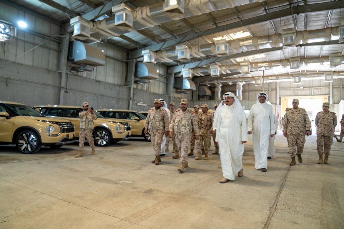 رئيس الوزراء يتفقد هيئة الإمداد والتموين التابعة لـ'الدفاع': تعزيز الجاهزية والاستعداد للتعامل مع مختلف التحديات