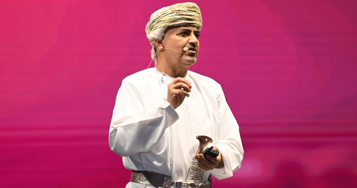 وزير النقل العماني: السلطنة نجحت في ضمان استمرار سلاسل الإمداد بالمنطقة خلال الأوضاع الراهنة