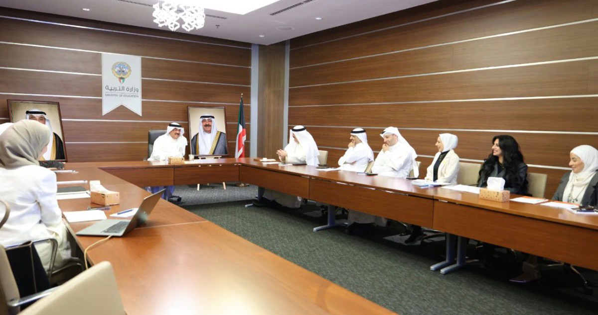 وزير التربية يبحث تعزيز إدراج المواقع الكويتية ضمن قائمة التراث الثقافي العالمي المادي لليونسكو