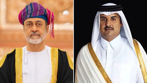 سلطان عمان وأمير قطر يؤكدان ضرورة تكاتف الجهود لحماية الملاحة البحرية وإنهاء الصراع بالمنطقة