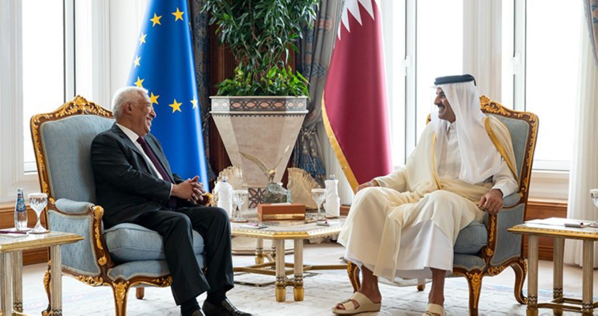 أمير قطر ورئيس المجلس الأوروبي يبحثان تطورات المنطقة وأمن الطاقة والملاحة