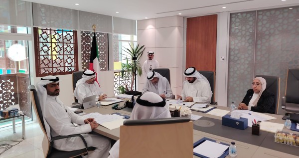 "الشؤون": بدء المقابلات النهائية للمرحلة الثانية من تكويت الوظائف الإشرافية في "التعاونيات" - العجمي: 147 مجتازاً يتنافسون على 48 وظيفة في 17 جمعية 