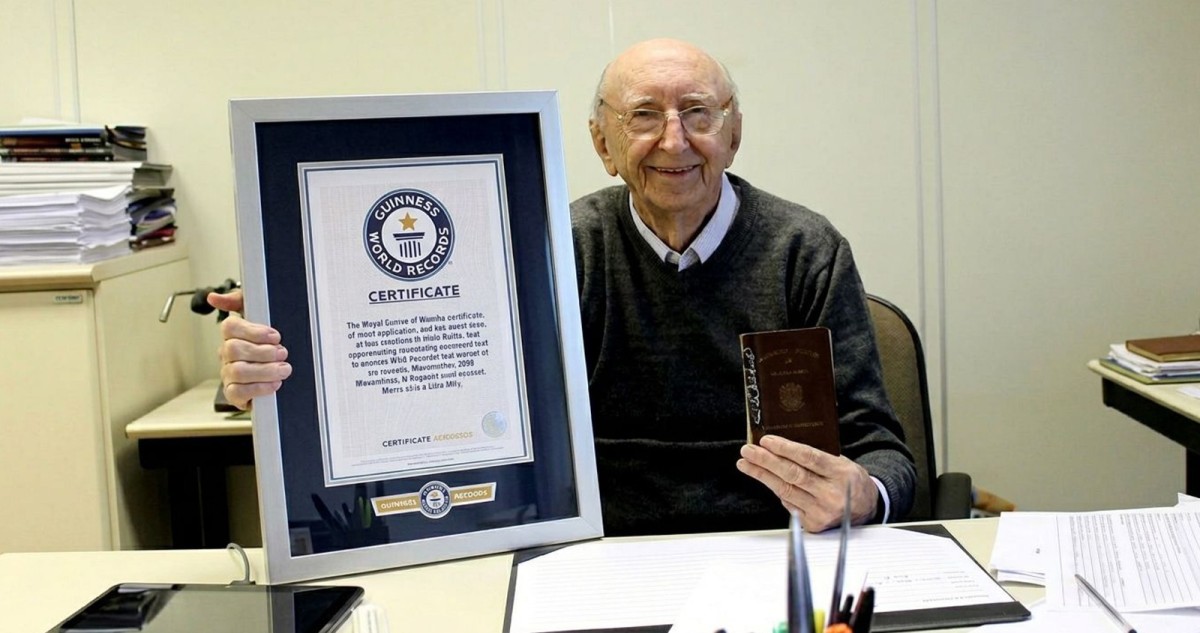 برازيلي يدخل &laquo;غينيس&raquo; بعد 84 عاماً من العمل في شركة واحدة