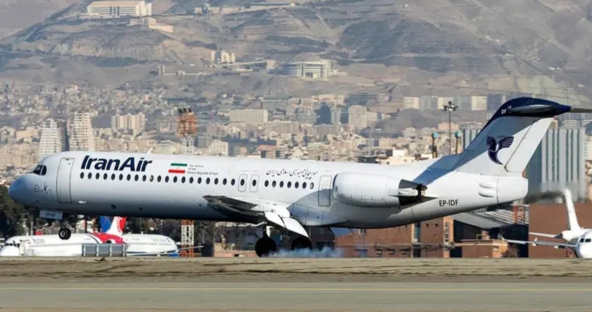 إيران تعلن إعادة فتح جزئي لمطاراتها ومجالها الجوي 