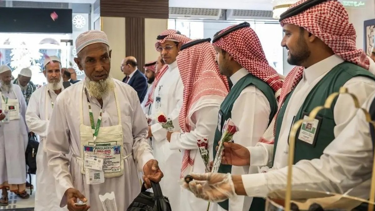 &laquo;السياحة&raquo; السعودية ترحّب بوصول أولى طلائع الحجاج إلى مكة المكرمة والمدينة المنورة