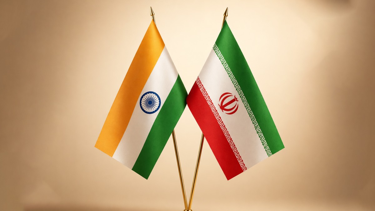 الهند تستدعي السفير الإيراني إثر استهداف سفينتيها في مضيق هرمز