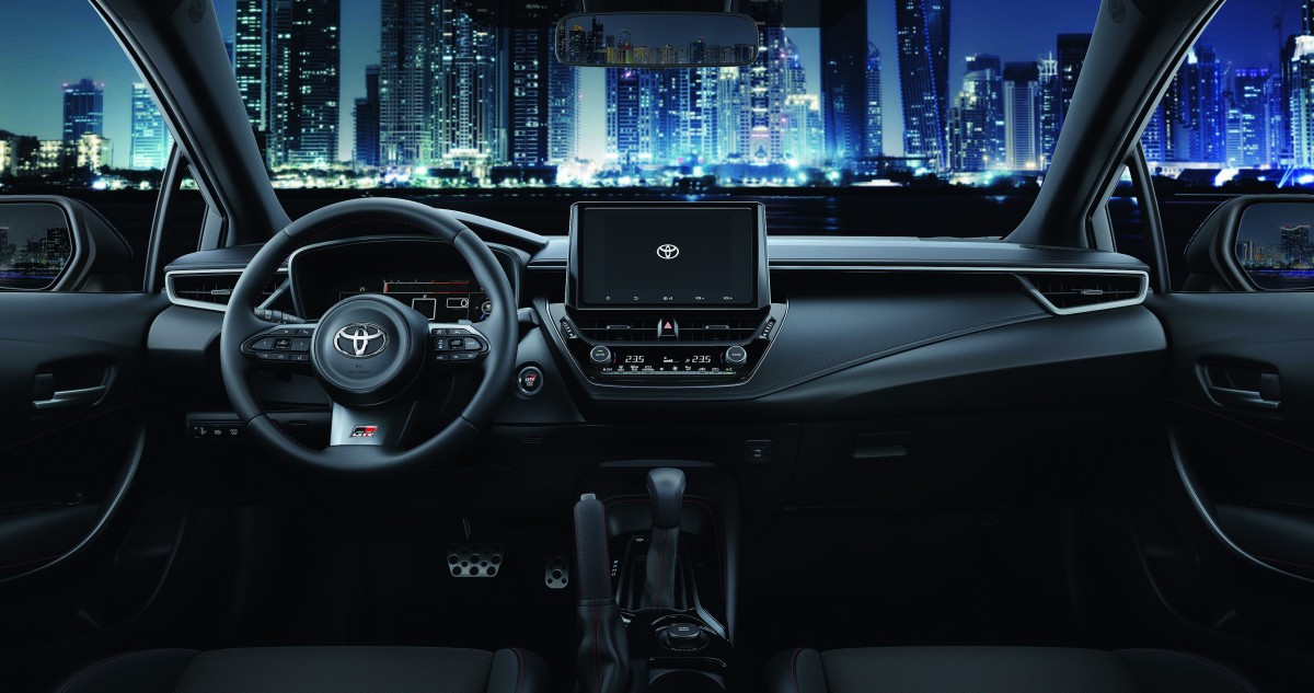 'الساير  وتويوتا' يُطلقان تويوتا GR كورولا المستوحاة من عالم رياضة السيارات