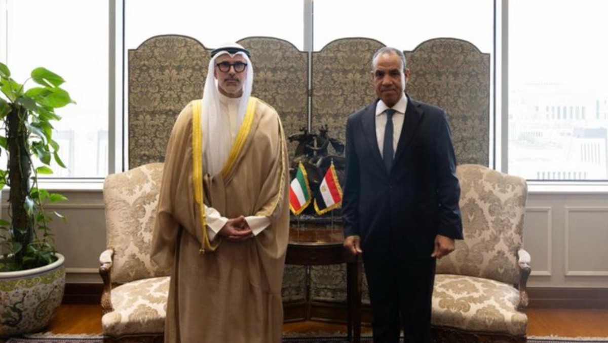 الكويت ومصر : مواصلة التنسيق لمواجهة التحديات الراهنة والتطورات الدقيقة