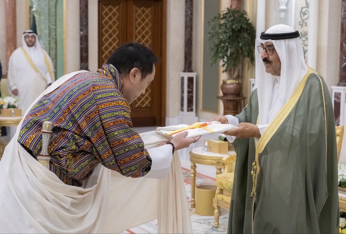 سمو الأمير يتسلم أوراق اعتماد عدد من السفراء لدى الكويت