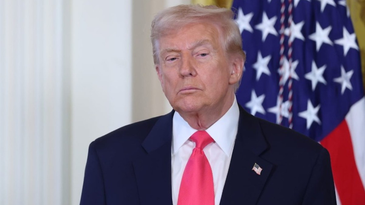 واشنطن تعلق زيارة فانس إلى إسلام آباد... وترامب يجتمع مع نائبه ووزير الحرب ورئيس هيئة الأركان