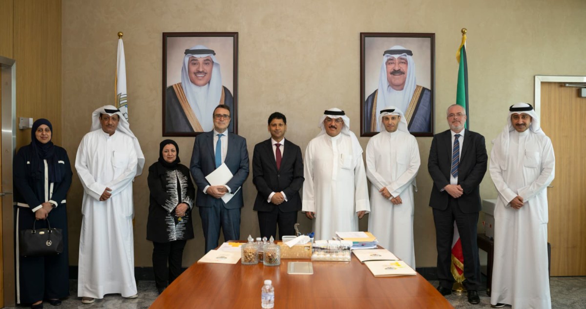 وزير التربية وسفير المملكة المتحدة يبحثان توسيع آفاق التعاون وتبادل الخبرات التعليمية 