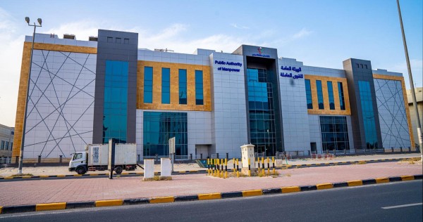 «القوى العاملة» تطلق خدمات إلكترونية جديدة عبر «أسهل» لتسهيل إجراءات إذن العمل