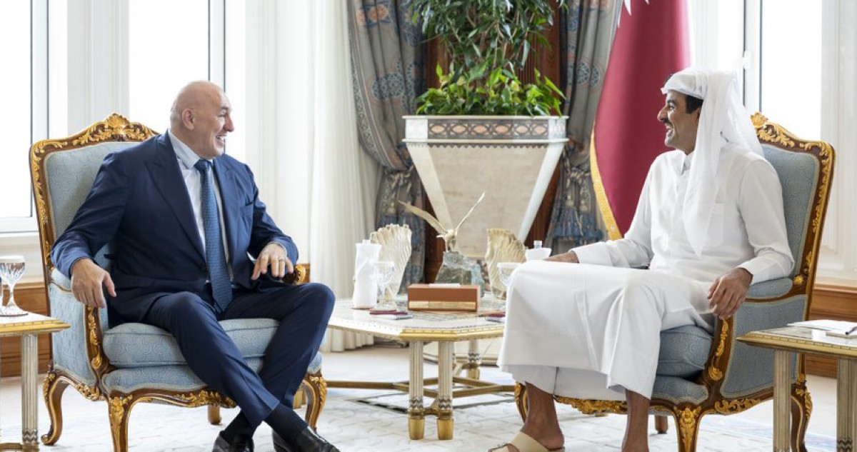 أمير قطر يبحث مع وزير الدفاع الإيطالي تطورات الشرق الأوسط وتعزيز التعاون العسكري 