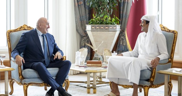 أمير قطر يبحث مع وزير الدفاع الإيطالي تطورات الشرق الأوسط وتعزيز التعاون العسكري
