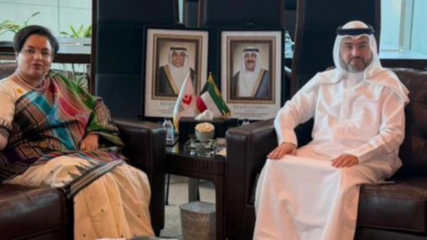 رئيس «الطيران المدني» يبحث مع سفيرة الهند تعزيز التعاون في دعم حركة النقل الجوي