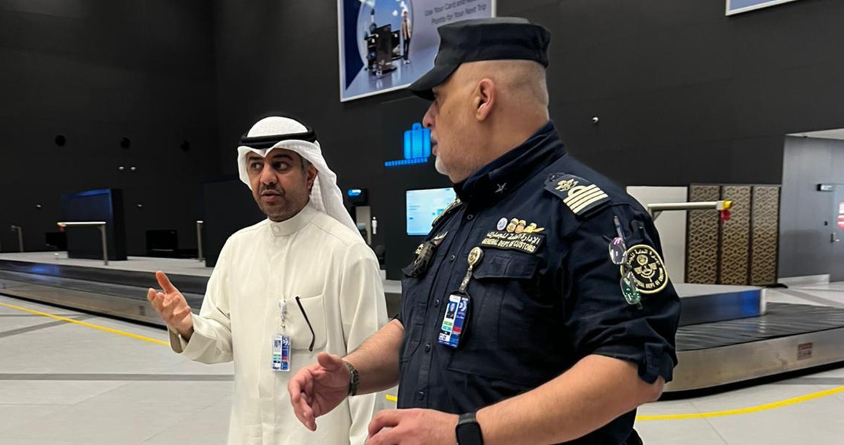 نائب رئيس «الجمارك» يتفقد الاستعدادات في مطار « T4» لبدء التشغيل 