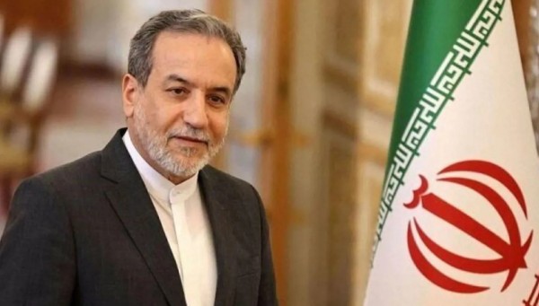 'رويترز' عن مصدر حكومي باكستاني: وزير الخارجية الإيرانية يصل إلى إسلام أباد اليوم