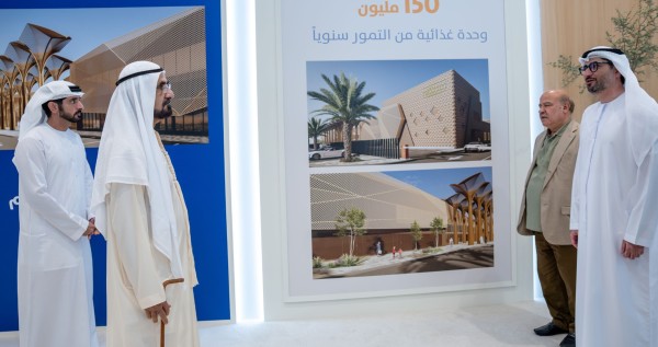محمد بن راشد يطلق أكبر مصنع وقفي للتمور في العالم