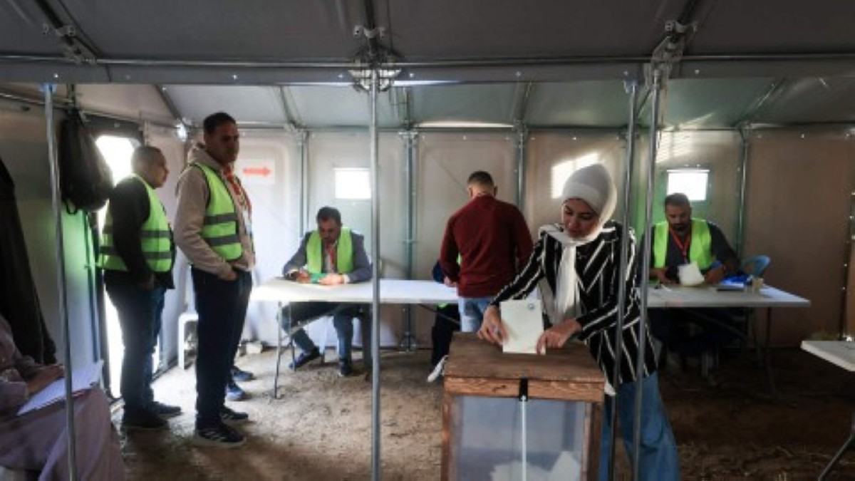 انطلاق الانتخابات المحلية الفلسطينية في الضفة الغربية ودير البلح 