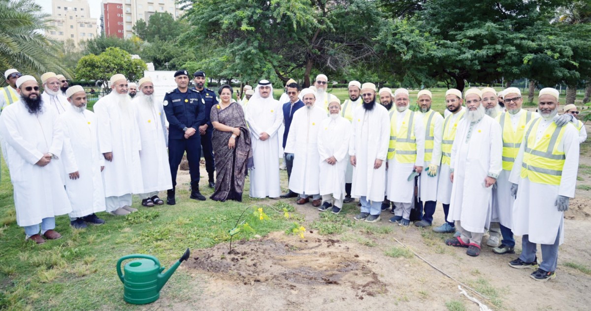 تشجير حديقة السالمية بمبادرة من سفارة الهند وتعاون محافظة حولي