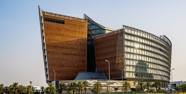 التربية: فتح خدمة معادلة المقابلة الشخصية للراغبين من المتقدمين للوظائف الإشرافية التعليمية 