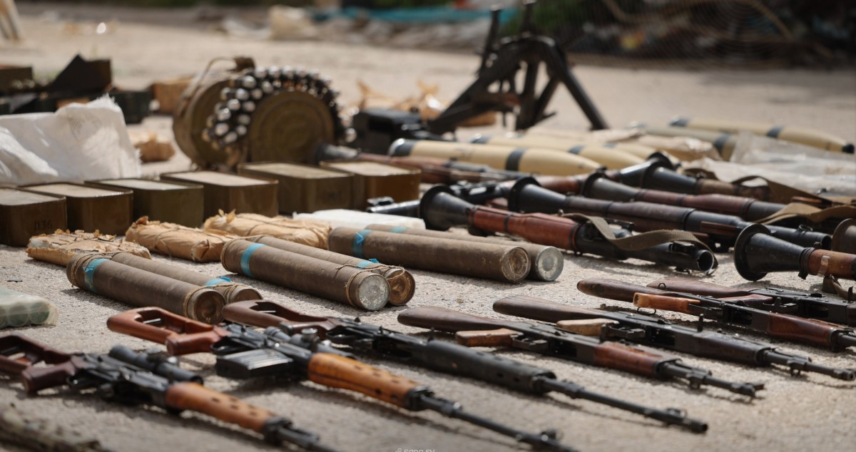 سورية: تفكيك خلية إرهابية في حمص وضبط أسلحة ثقيلة كانت معدّة لعمليات تخريبية