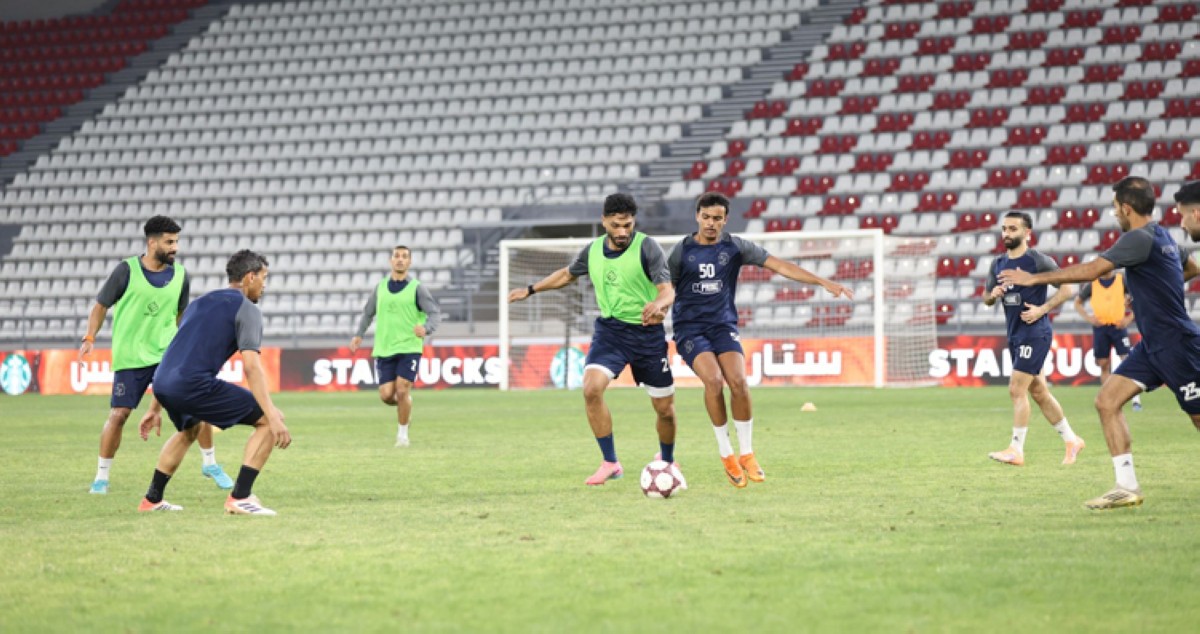 الكويت باشر تدريباته مكتمل العدد 