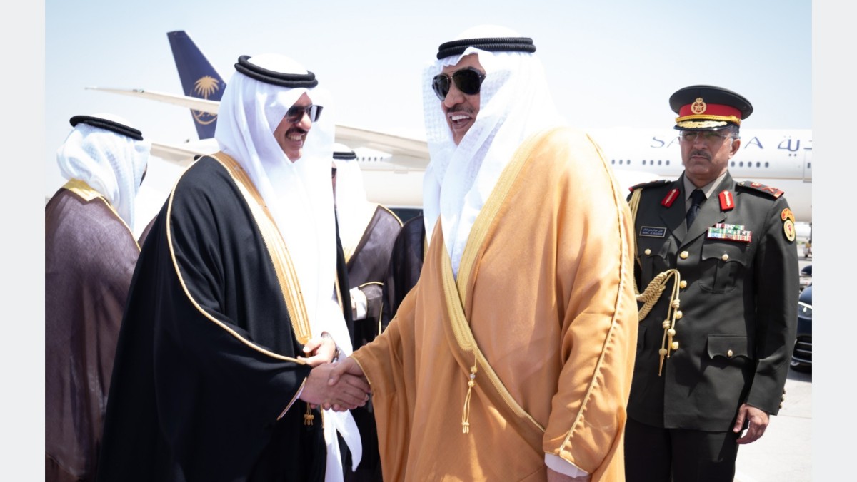 ممثل سمو أمير البلاد سمو ولي العهد يعود إلى أرض الوطن