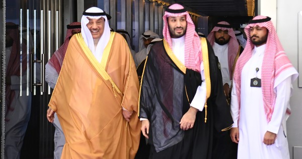 ممثل سمو أمير البلاد سمو ولي العهد يصل إلى جدة