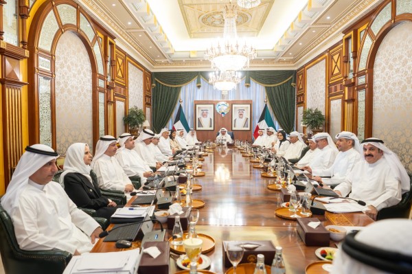 مجلس الوزراء: دوام الموظفين 100%... وعودة الدراسة الحضورية لطلبة «الثانوية» الأحد المقبل
