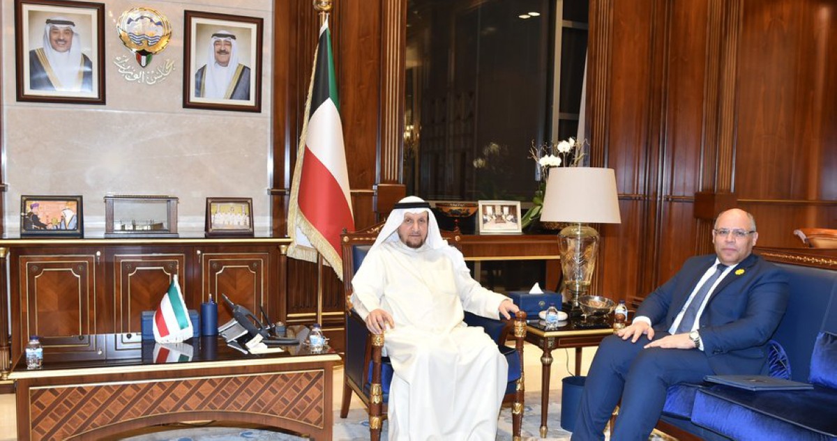 المعوشرجي يبحث مع السفير المصري سبل تعزيز العلاقات الثنائية في مختلف المجالات