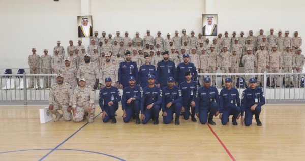 «الإطفاء» تختتم دورة تأسيسية في المكافحة والإنقاذ لمنتسبي وزارة الدفاع